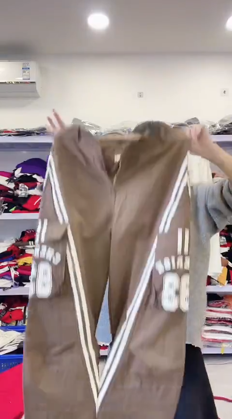 闪电购精品女装236M