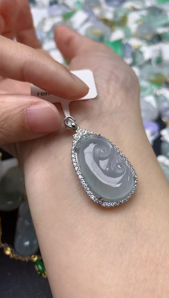 颈饰未镶嵌翡翠天然缅甸A货翡翠