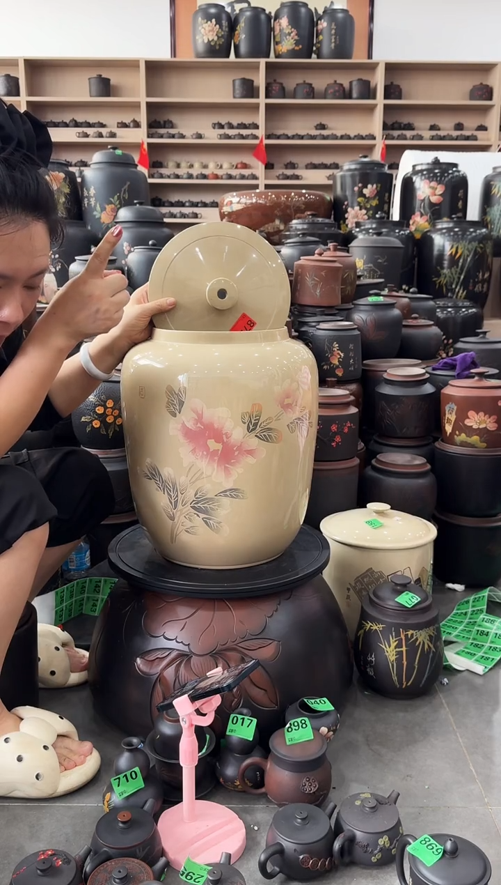 罐瑕疵20升水缸 白泥  872