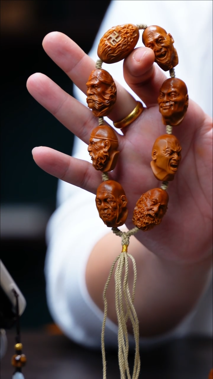 手串/手链橄榄核傲骨罗汉