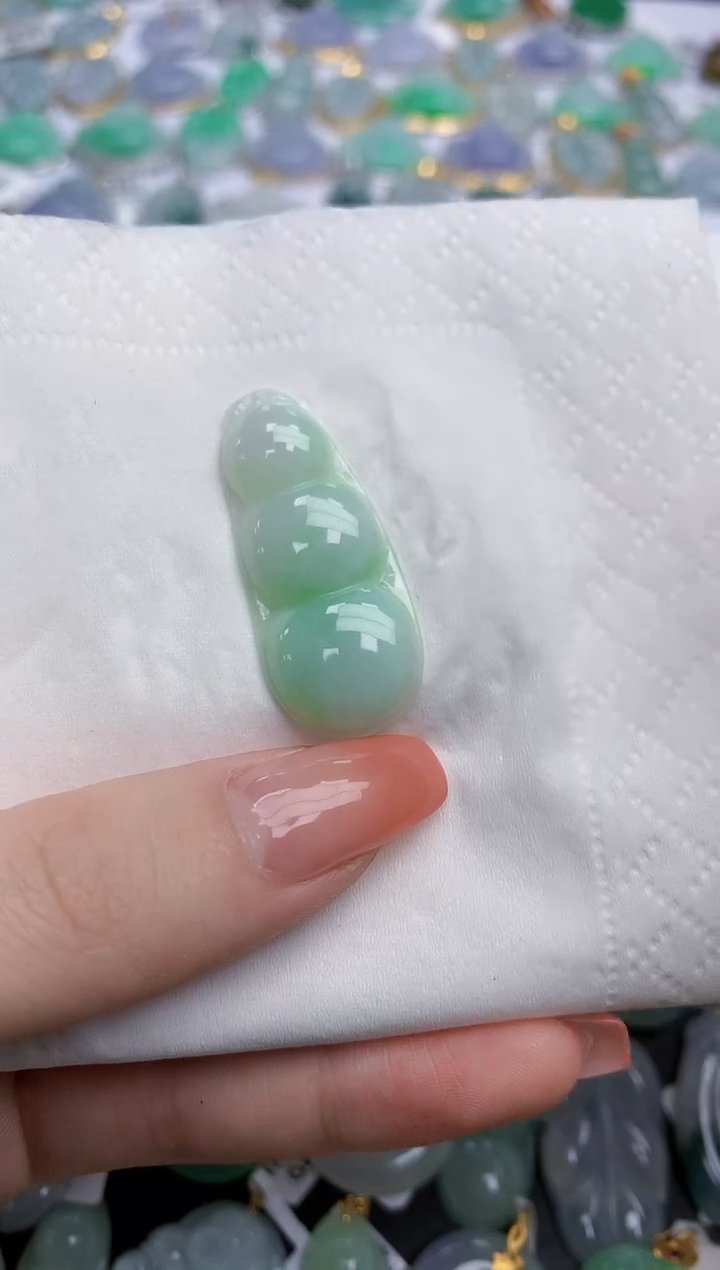 【闪购商品】翡翠颈饰未镶嵌天然缅甸翡翠A货