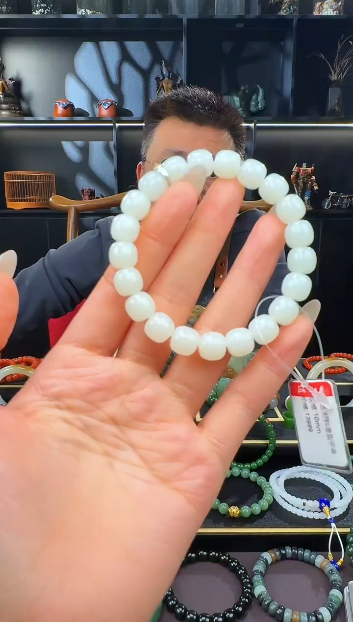 颈饰未镶嵌和田玉10mm白玉老型手串