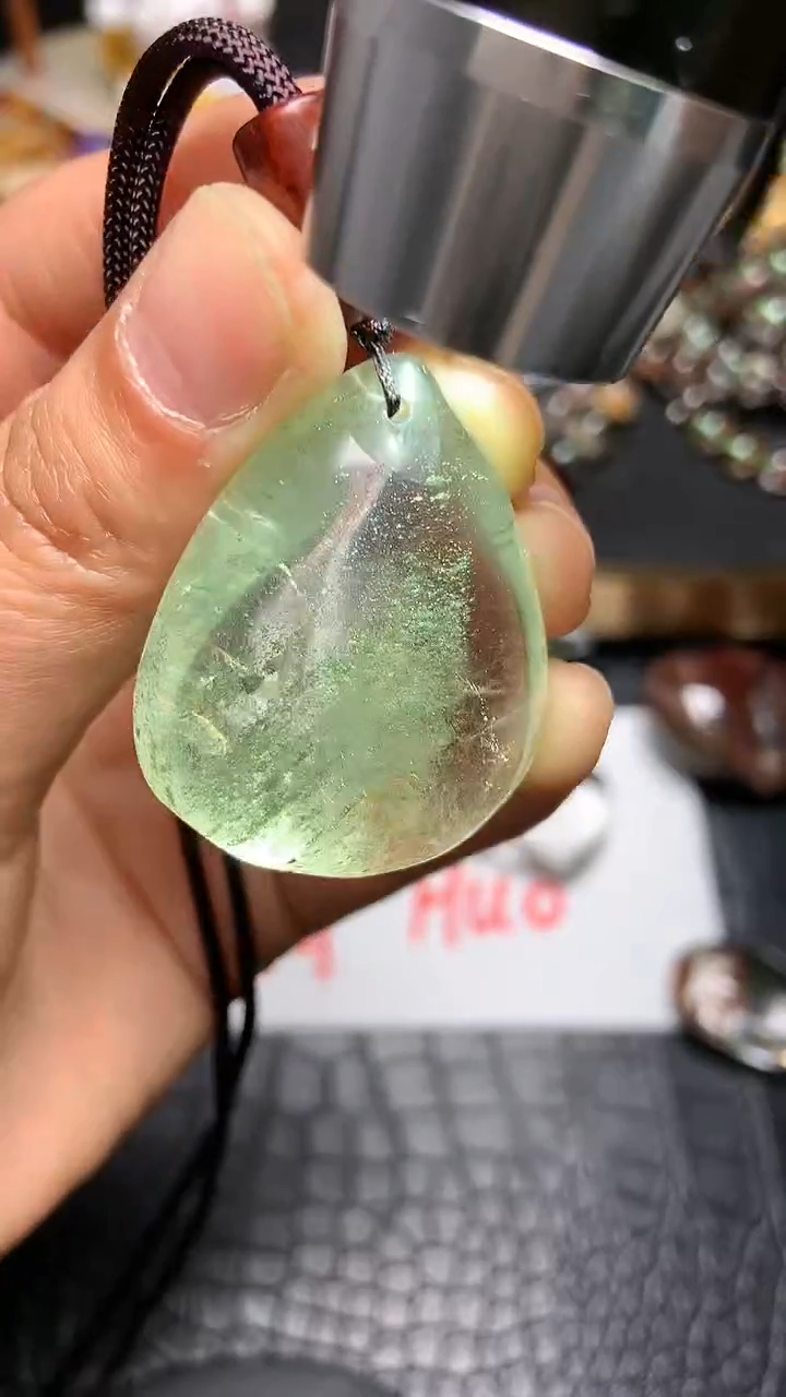 【闪购商品】水晶吊坠(赠链)未镶嵌92