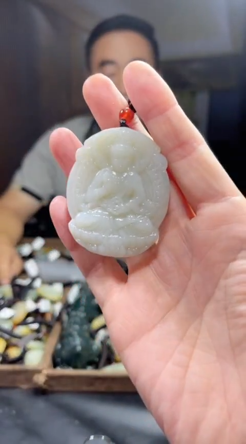 和田玉未镶嵌颈饰·