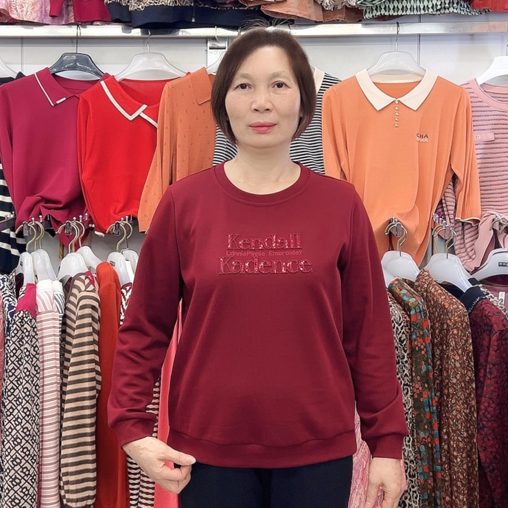 【金夫人妈妈装】秋冬宽松圆领小卫衣加大码胖MM减龄字母款棉上衣