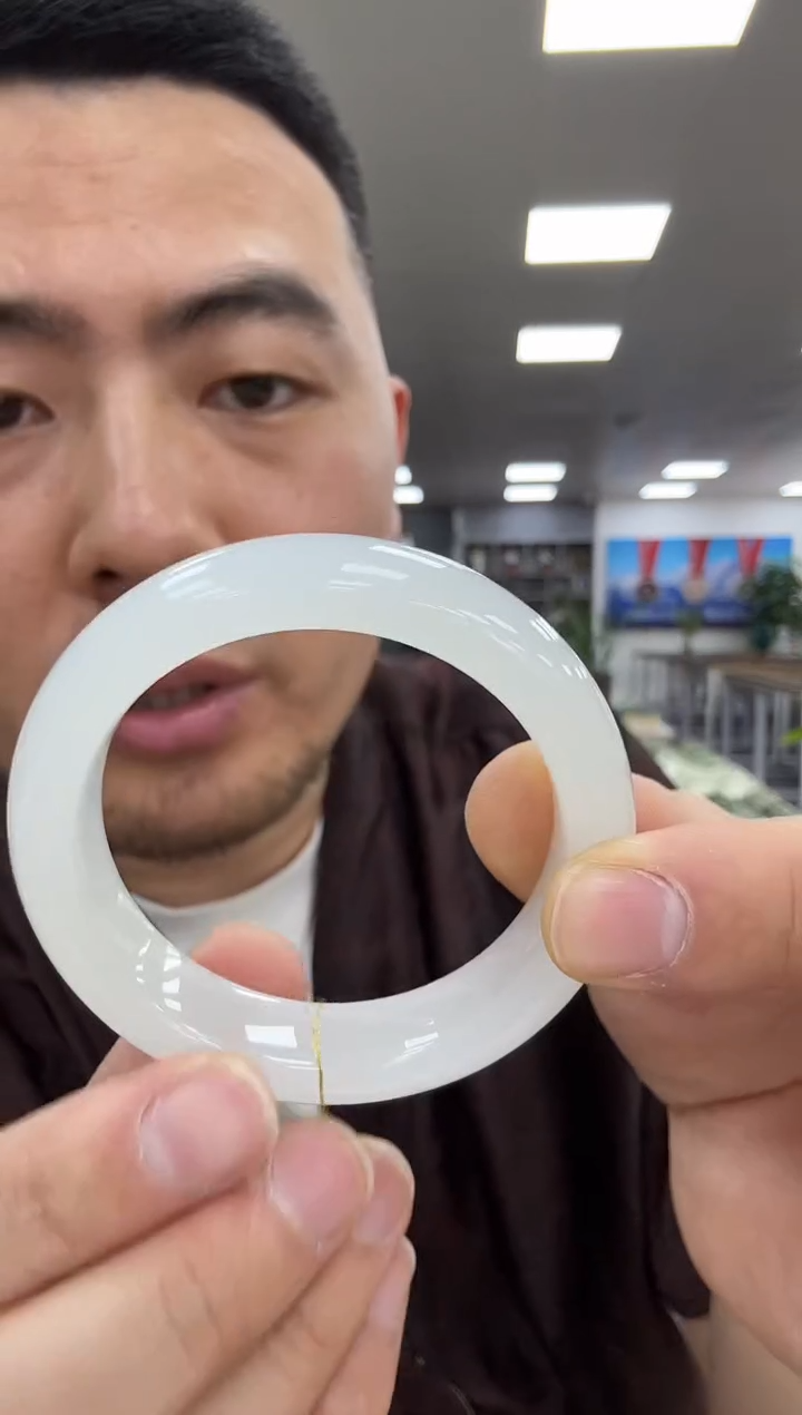 【闪购商品】和田玉手镯未镶嵌54  459