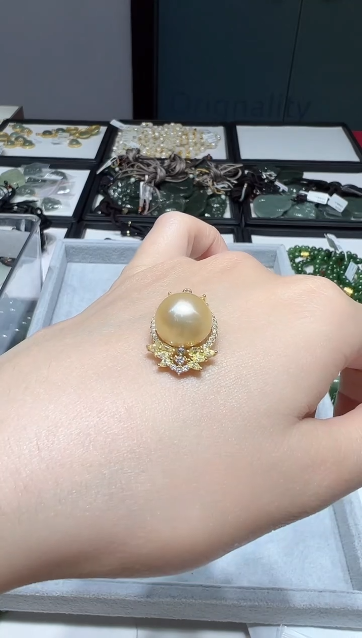 【闪购商品】海水珍珠颈饰银S925镶嵌GSJ6002南洋金珠海水珍珠吊坠