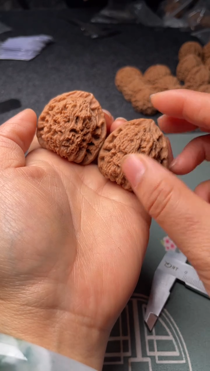 把件文玩核桃w138   南疆石    40尺