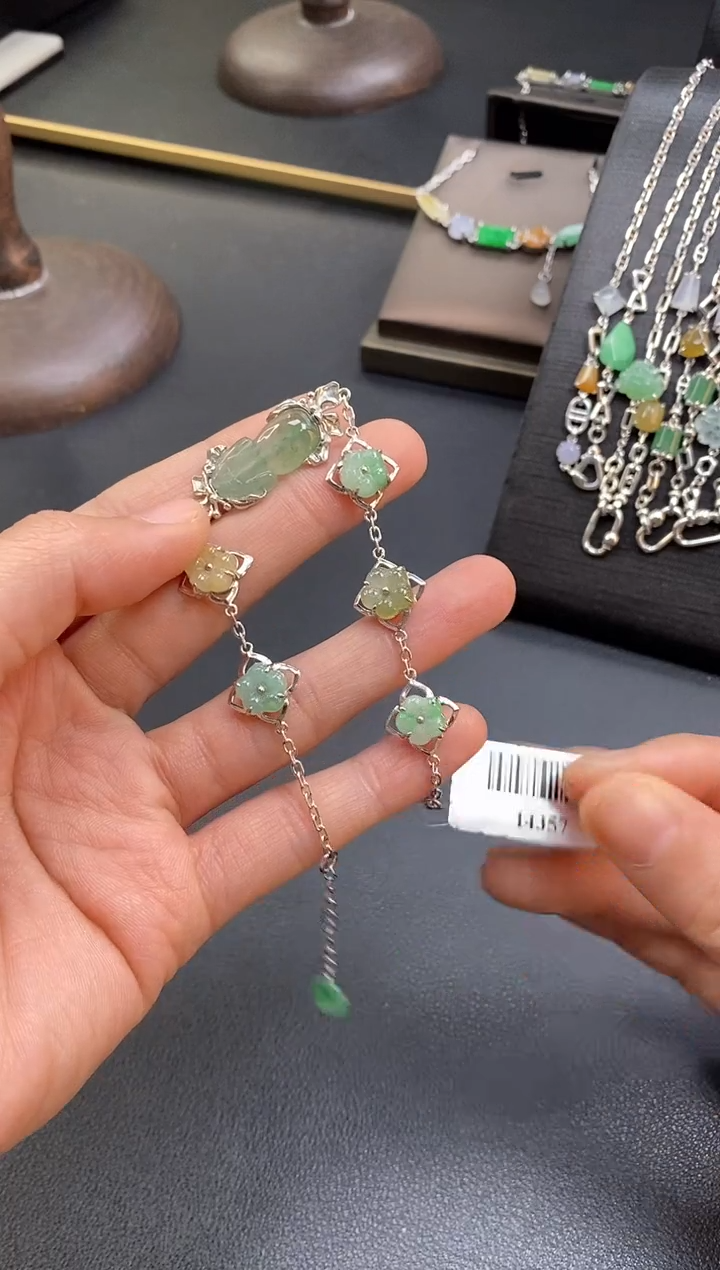 颈饰银S925镶嵌翡翠14357