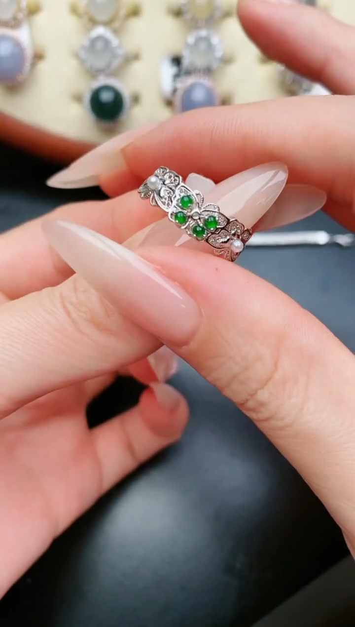 翡翠戒指银S925镶嵌.....