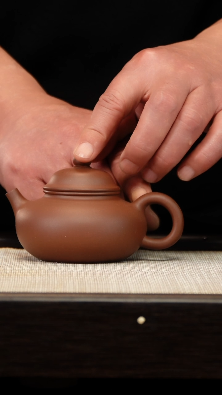 茶壶紫砂紫泥容天