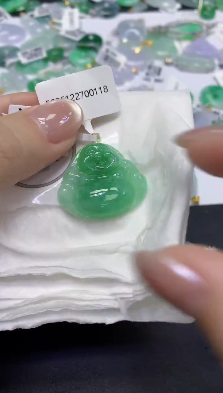 颈饰18K金镶嵌翡翠天然缅甸翡翠A货百元以上9元证书费自理