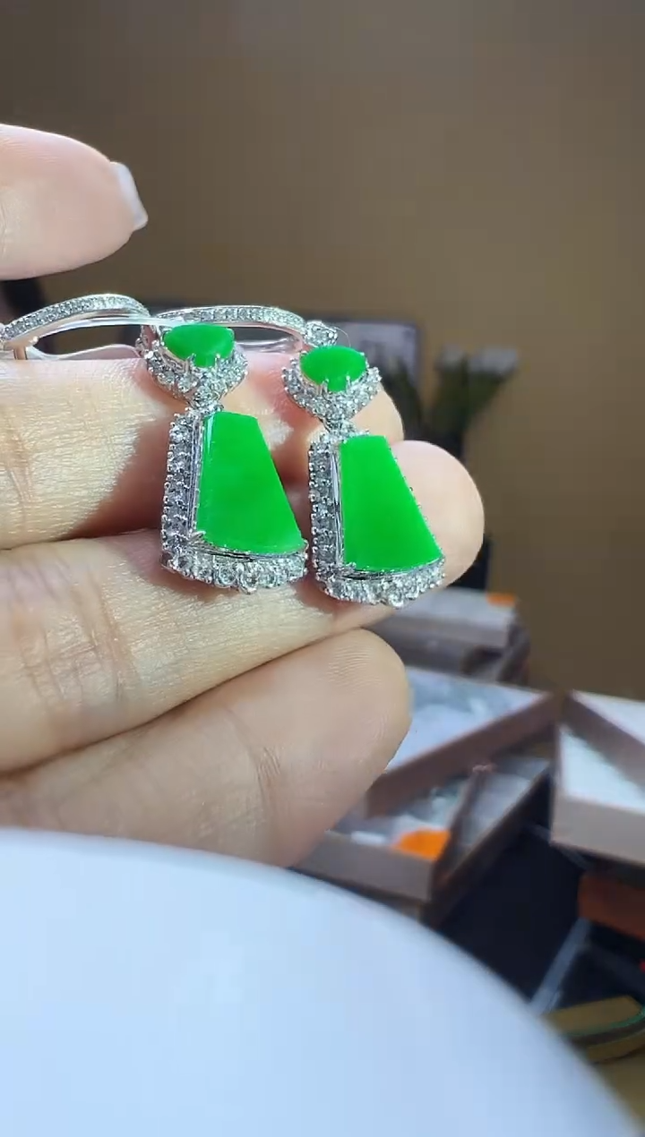 翡翠未镶嵌耳饰DFB0727-59