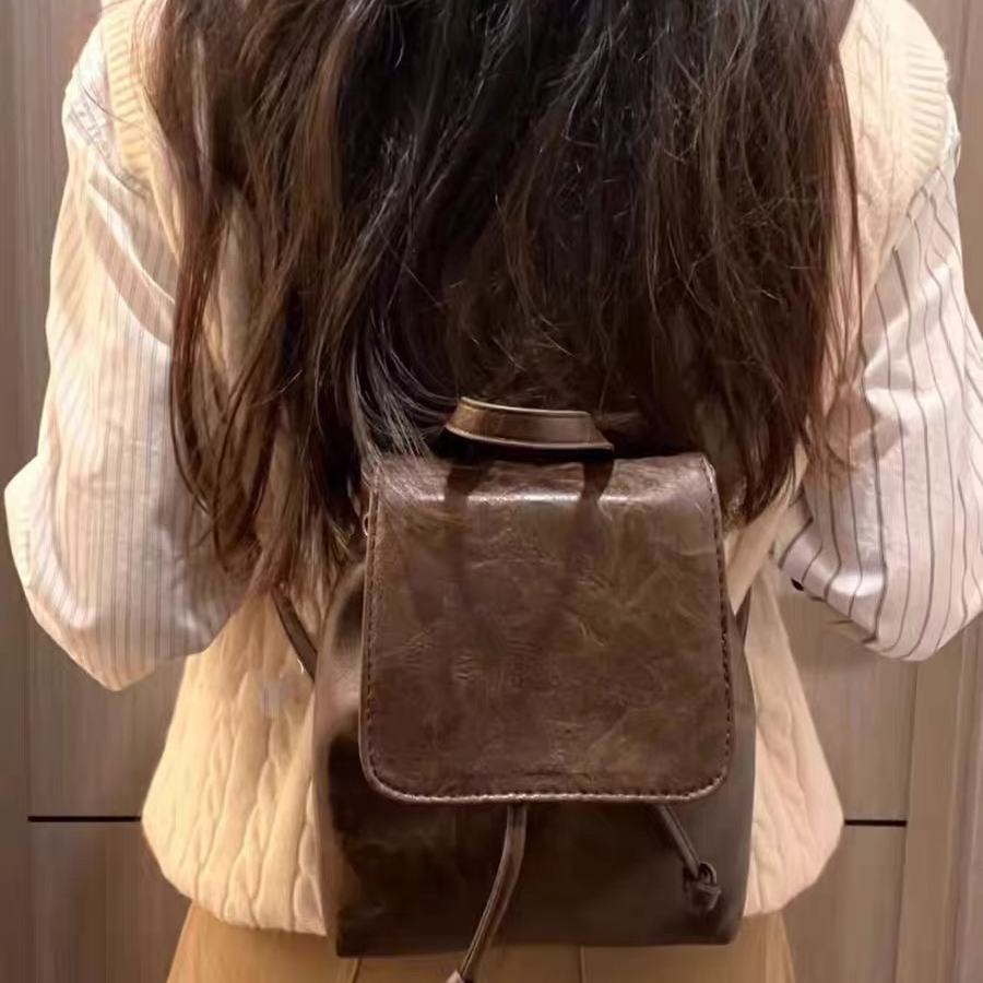 复古棕色小双肩包2025新款百搭高级感包包迷你抽绳背包软皮单肩包