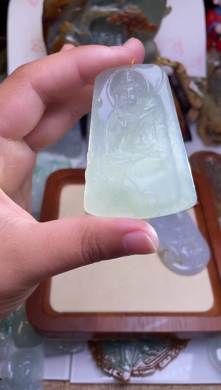 颈饰未镶嵌翡翠普贤