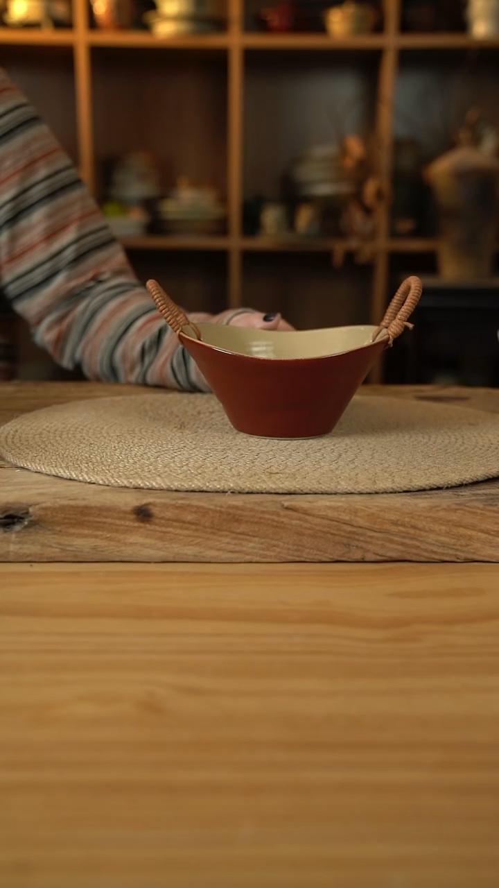 复古红系列的6英寸麻绳元宝桶1个