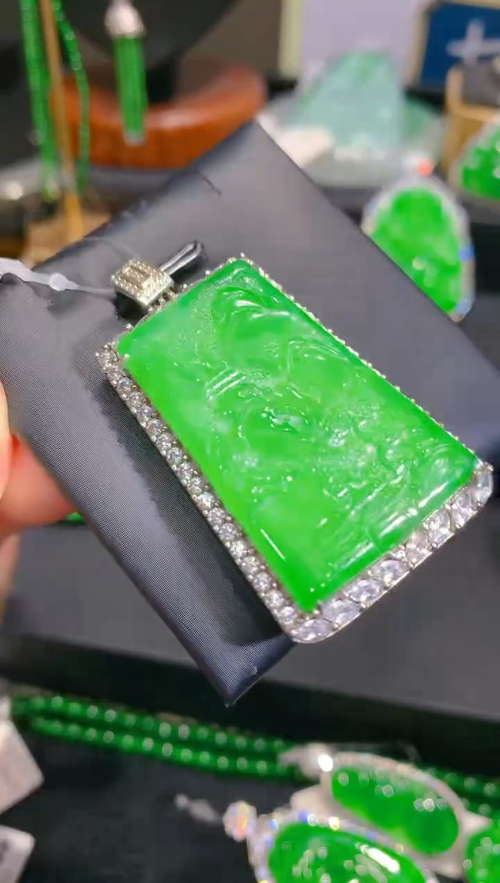 【闪购商品】翡翠颈饰银S925镶嵌47一季1