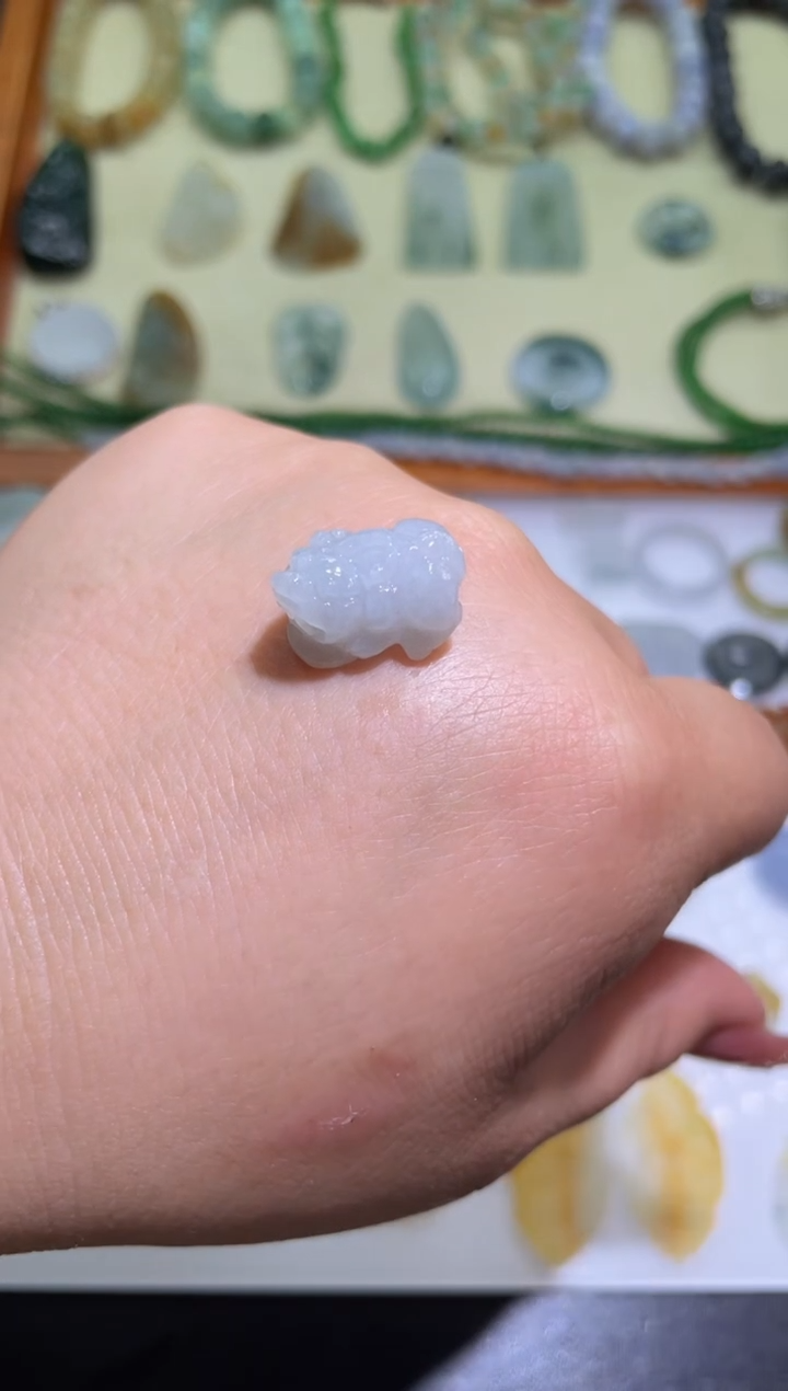 【闪购商品】定制翡翠未镶嵌貔貅