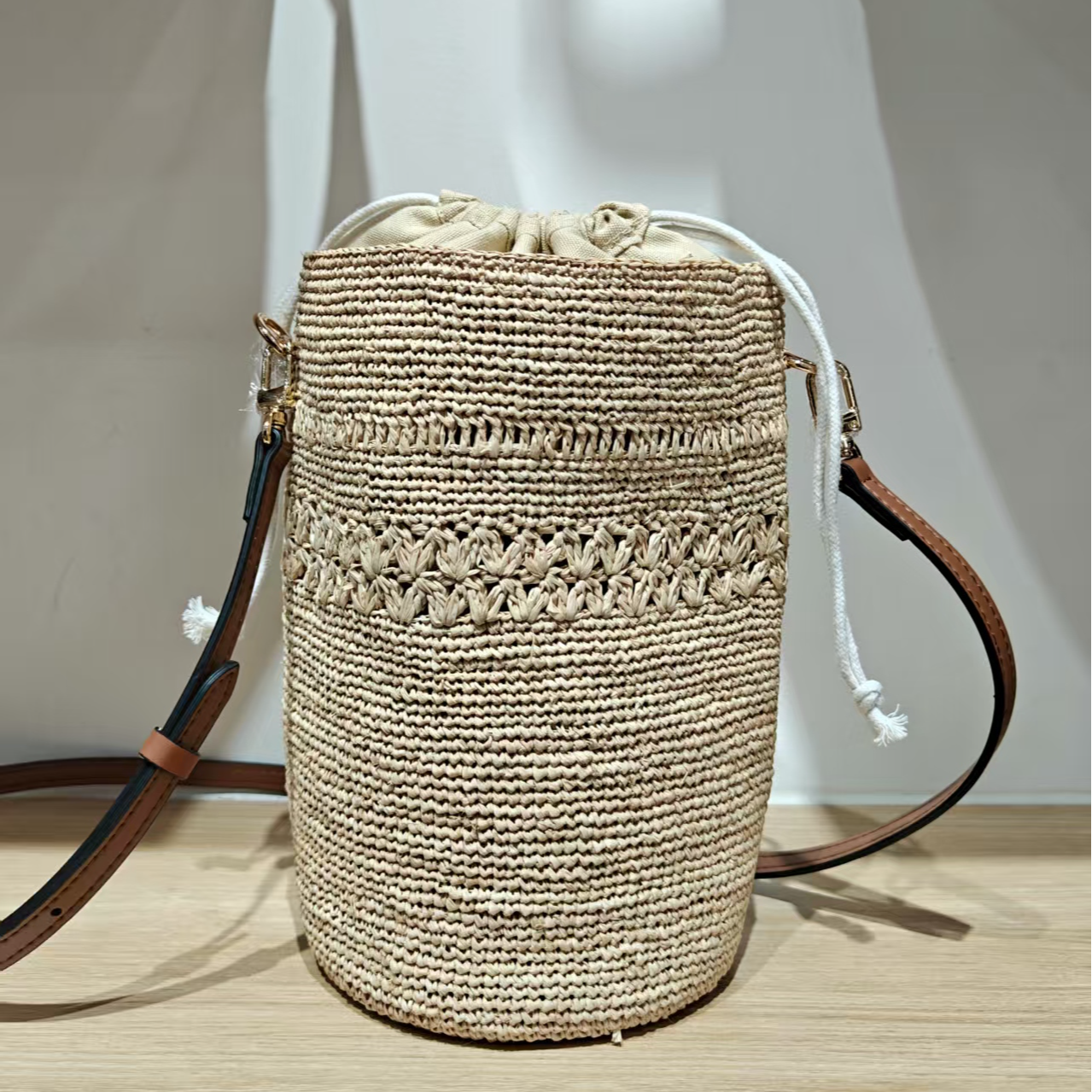 纯手工拉菲草休闲编织镂空百搭抽绳