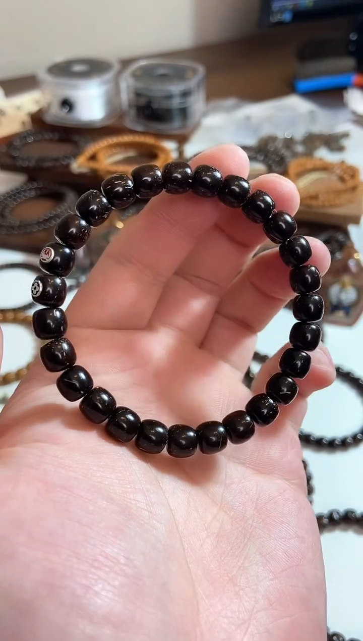 【闪购商品】椰蒂手串7.7*7.2原生态椰蒂手串