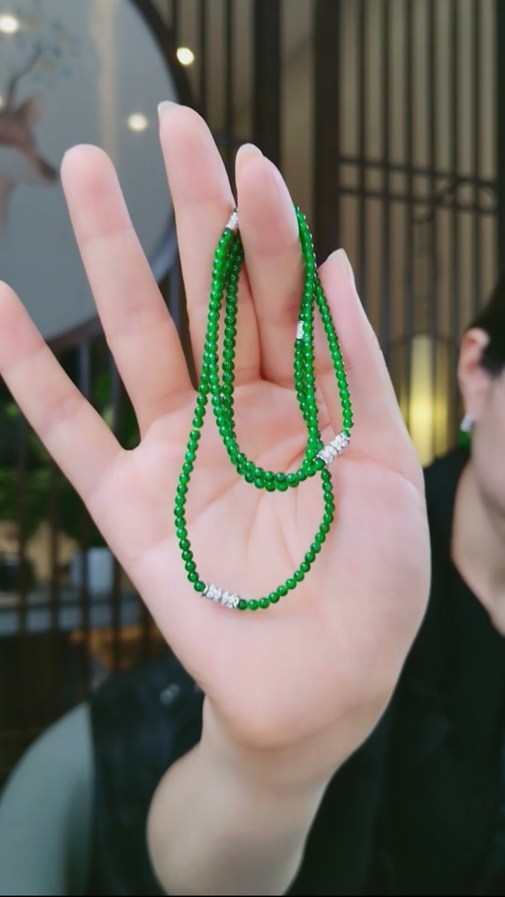 吊坠(不含链)18K金镶嵌翡翠珠链