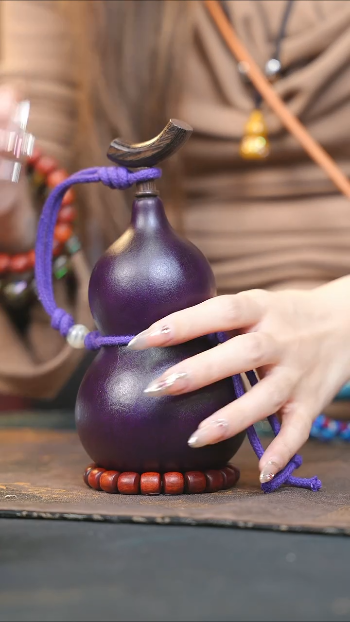 【闪购商品】WQ139大漆酒葫芦不包手串及旋转底座