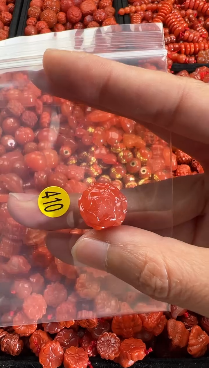 【闪购商品】南红玛瑙颈饰未镶嵌1