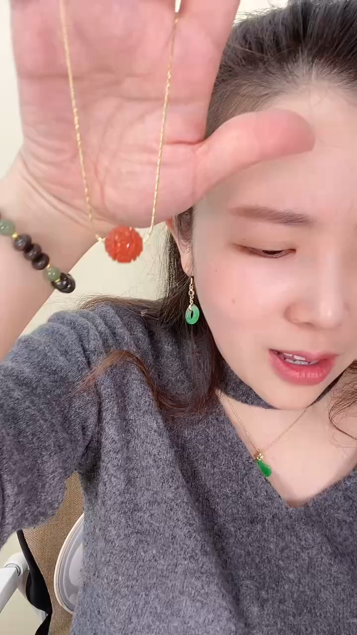 【闪购商品】翡翠吊坠(赠链)未镶嵌红翡回纹珠D1