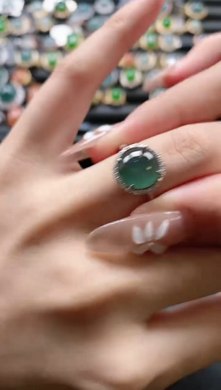 【闪购商品】翡翠戒指银S925镶嵌51511