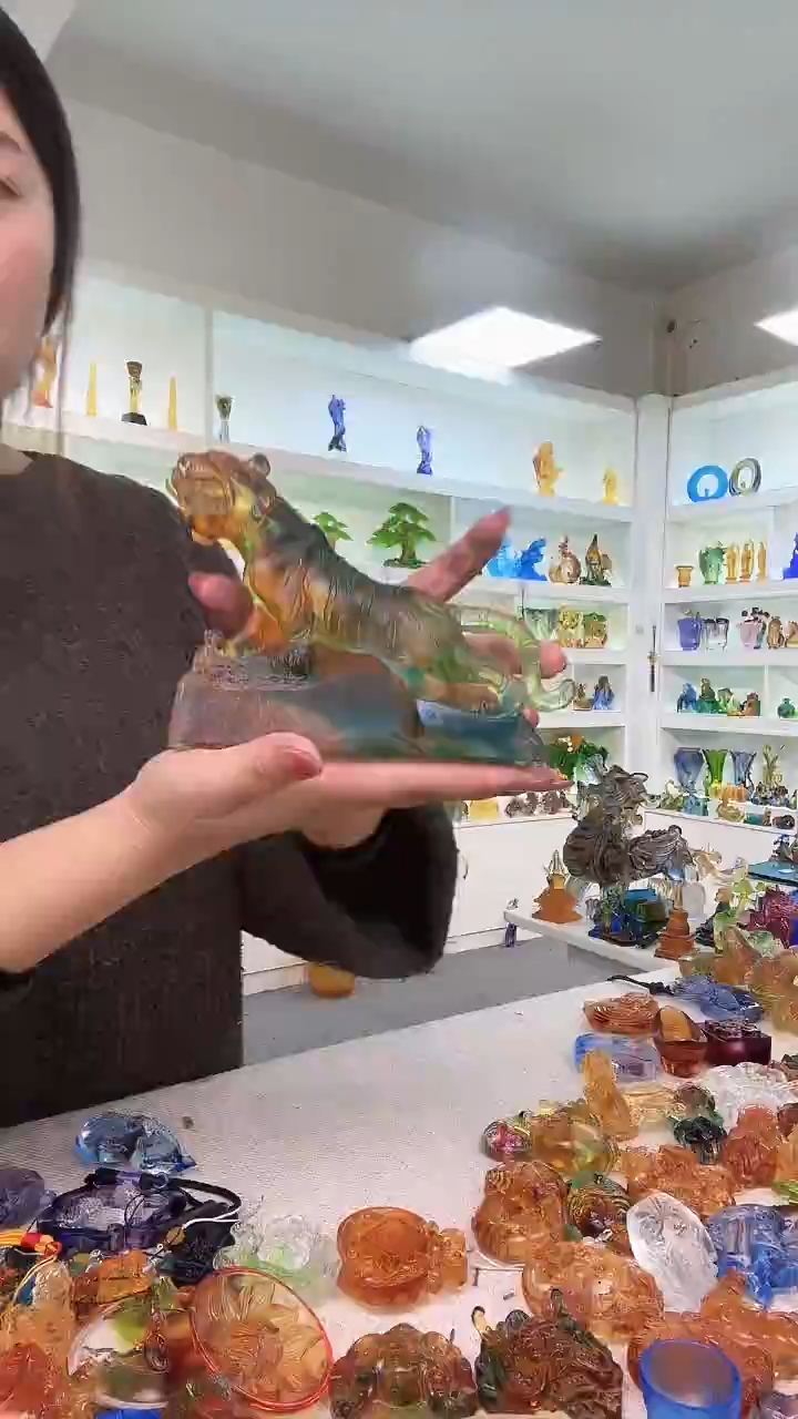 手工艺品琉璃老虎