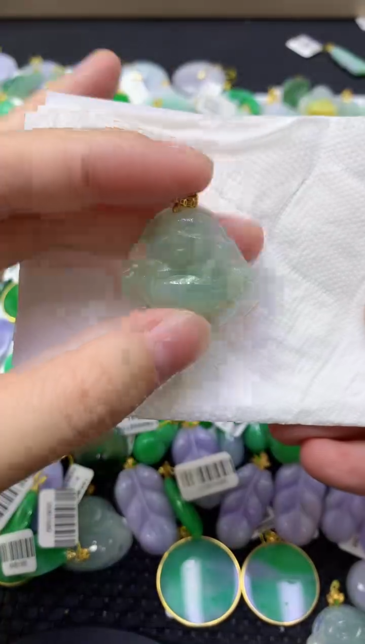 颈饰未镶嵌翡翠天然缅甸翡翠A货