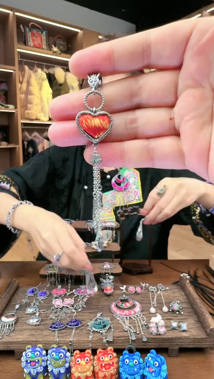 【闪购商品】织绣225黔东南苗族刺绣