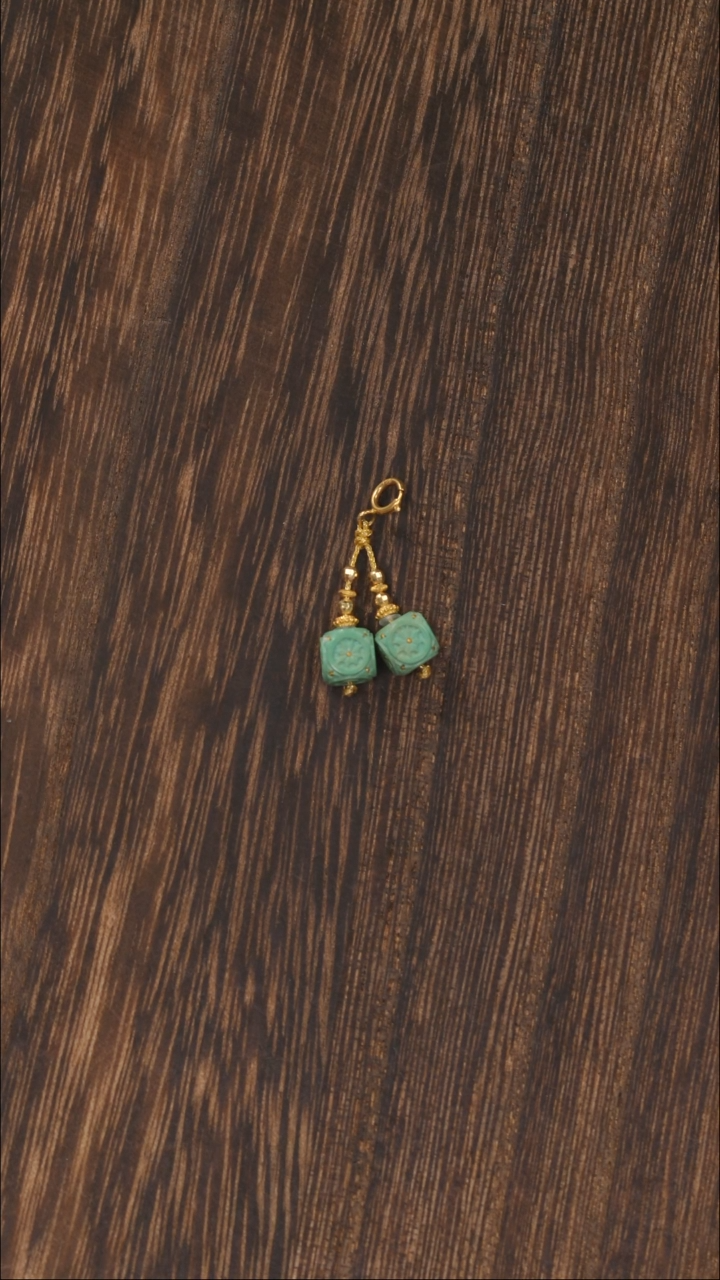 【闪购商品】绿松石挂饰18K金镶嵌1