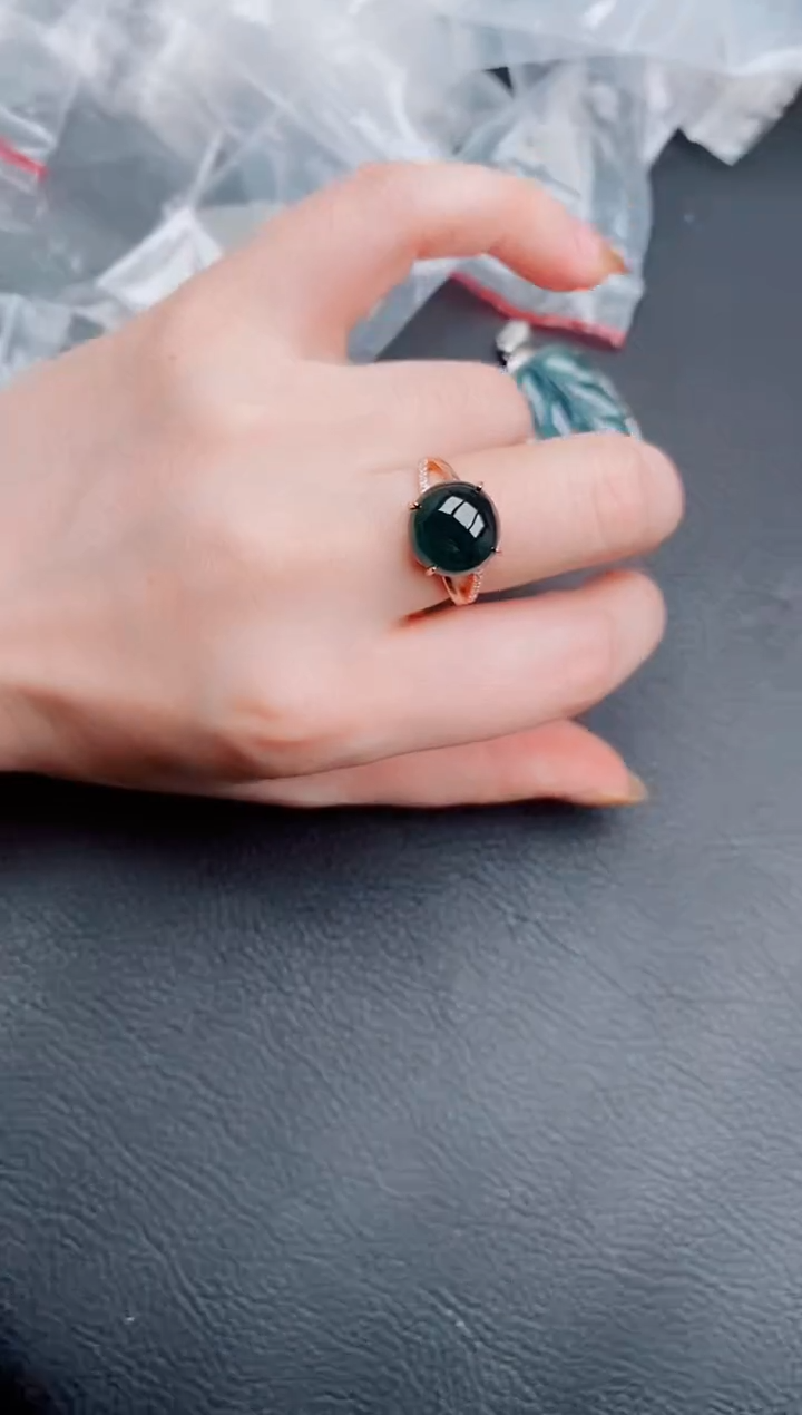 【闪购商品】翡翠戒指银S925镶嵌天然a货翡翠695
