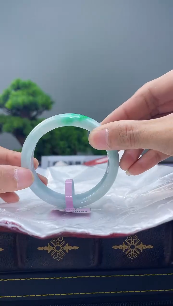 【闪购商品】翡翠手镯未镶嵌手镯7