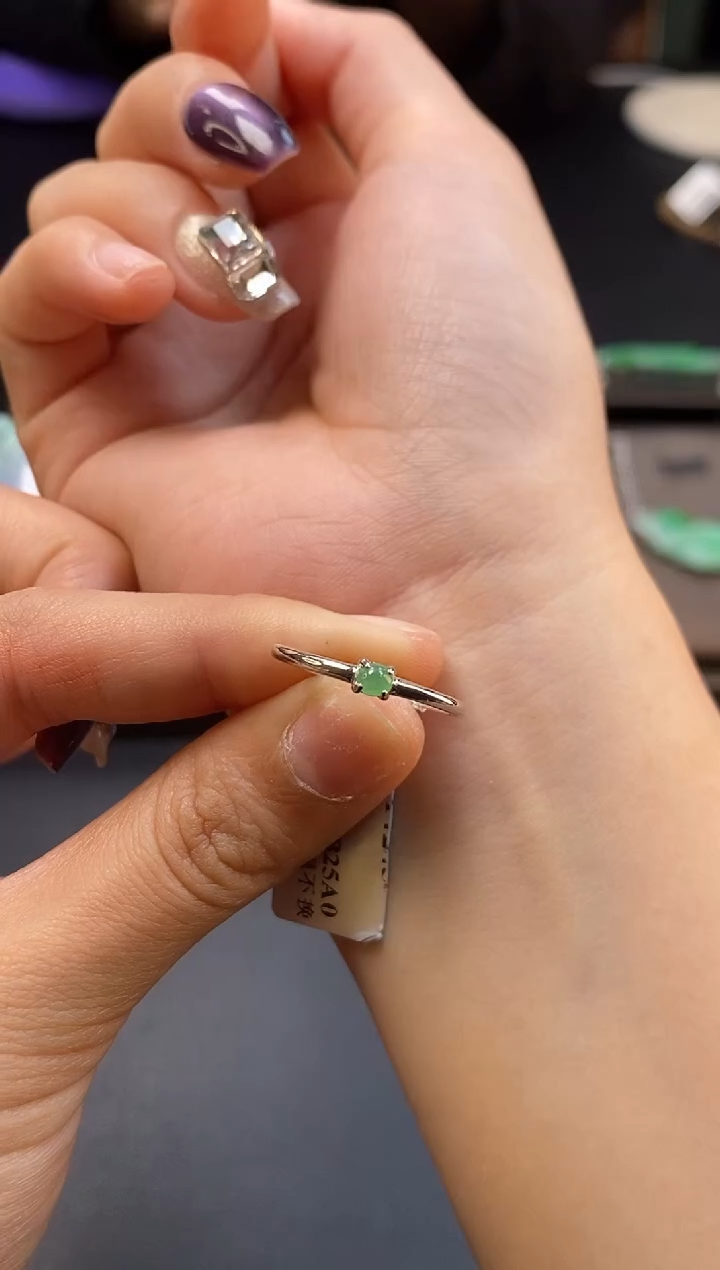 颈饰银S925镶嵌翡翠净货14245