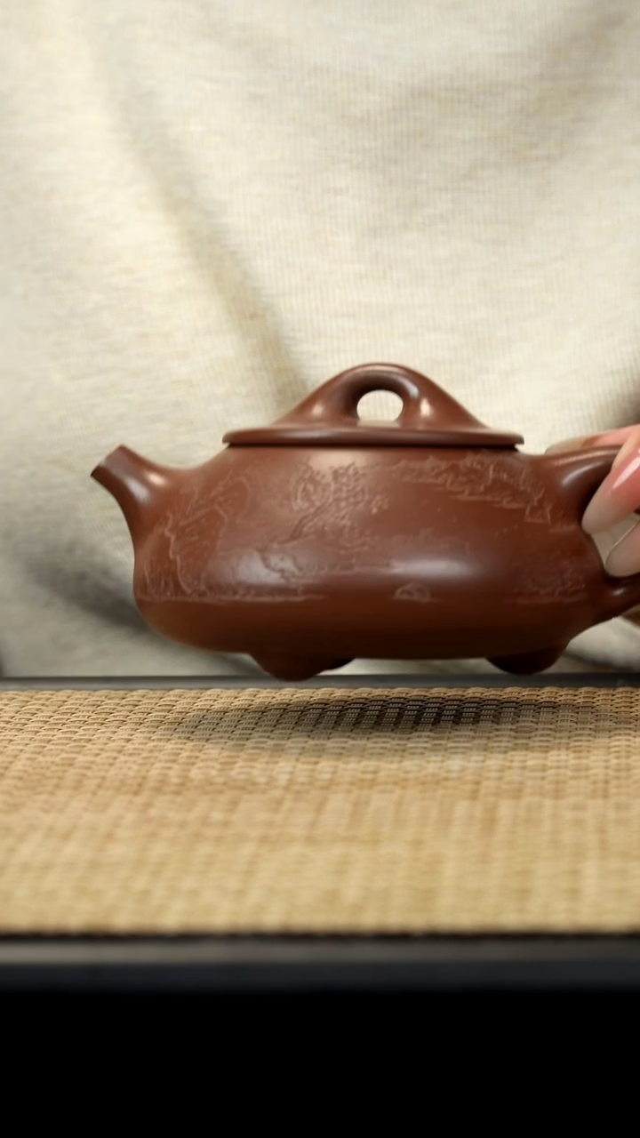 【闪购商品】紫砂茶壶革紫泥景舟石瓢刻绘220c