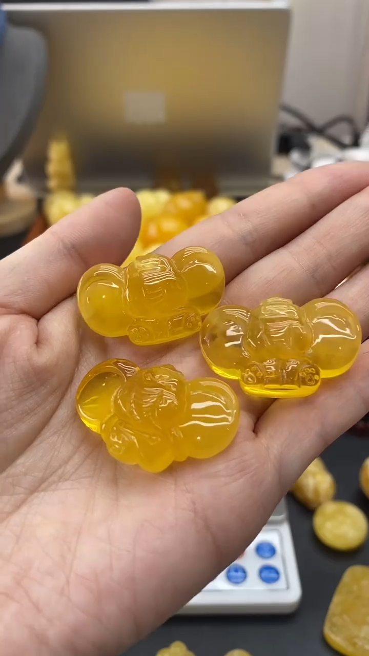 琥珀未镶嵌珠宝奇石2387多样性发其一默认有瑕