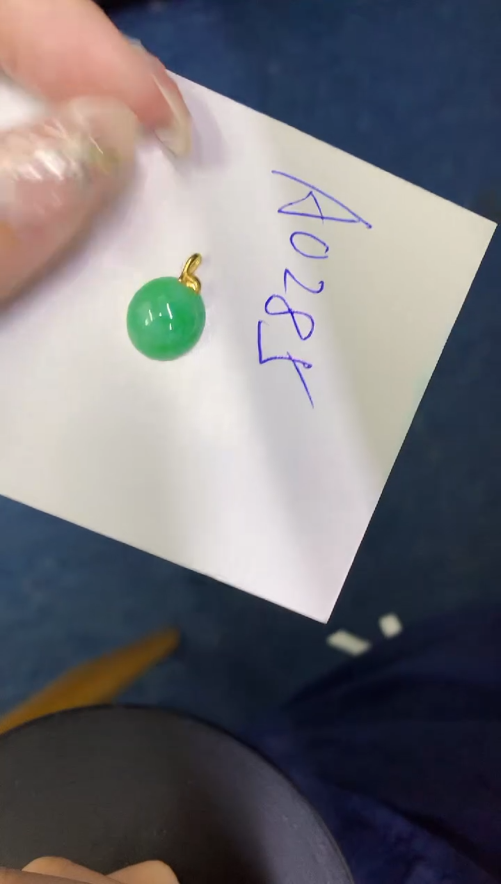 【闪购商品】翡翠颈饰18K金镶嵌00000000000