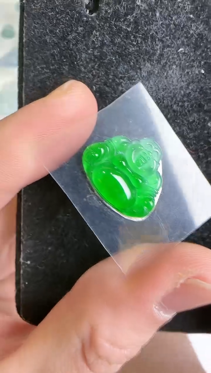 【闪购商品】翡翠吊坠(不含链)未镶嵌··