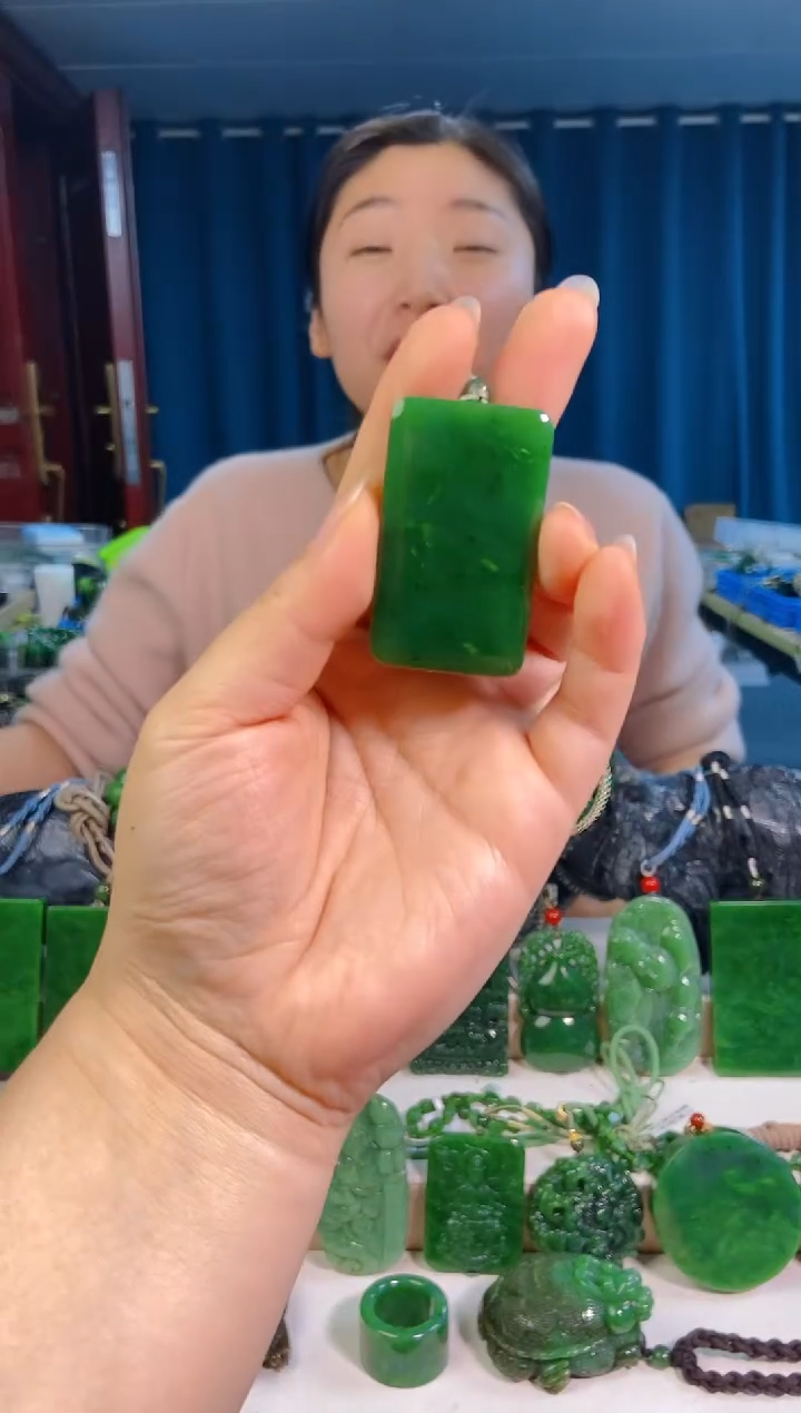 【闪购商品】和田玉未镶嵌挂件1