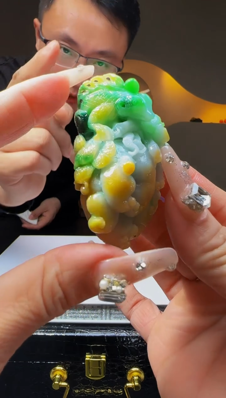 【闪购商品】定制翡翠未镶嵌Q04287翡翠毛货