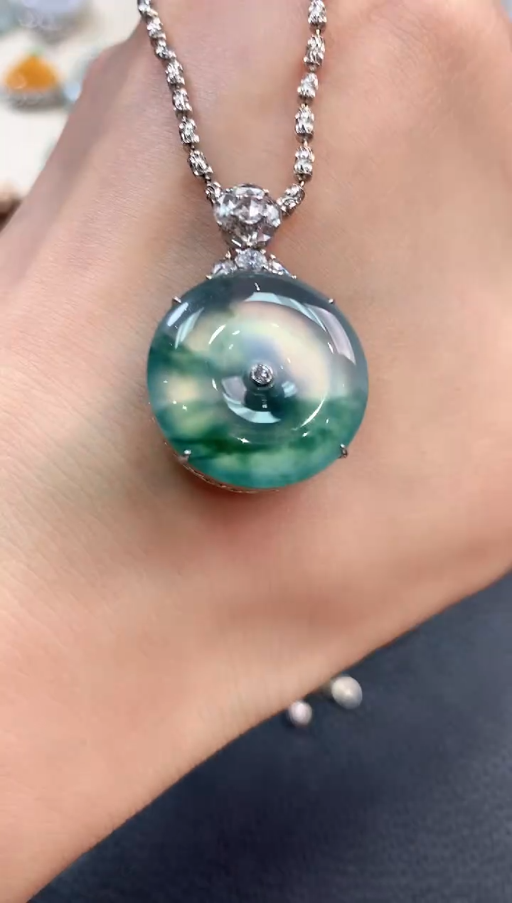 【闪购商品】翡翠吊坠(不含链)18K金镶嵌m104       