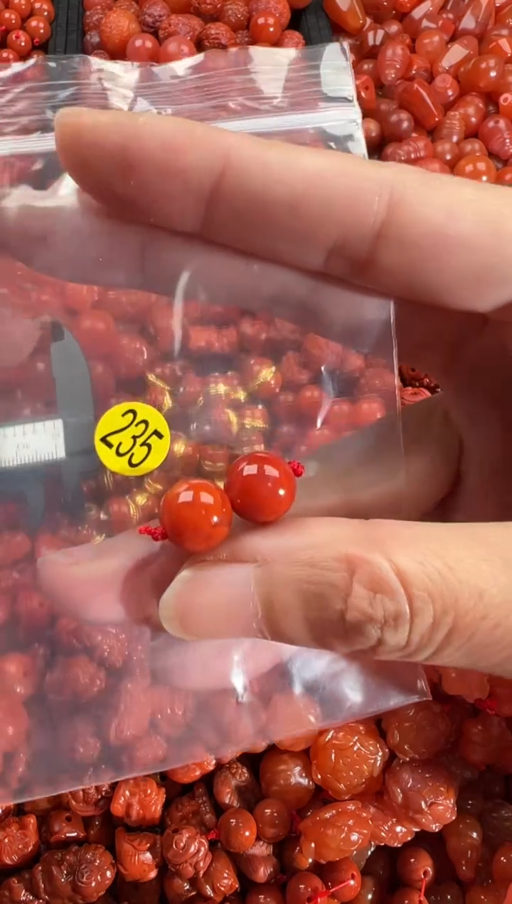 【闪购商品】南红玛瑙颈饰未镶嵌1