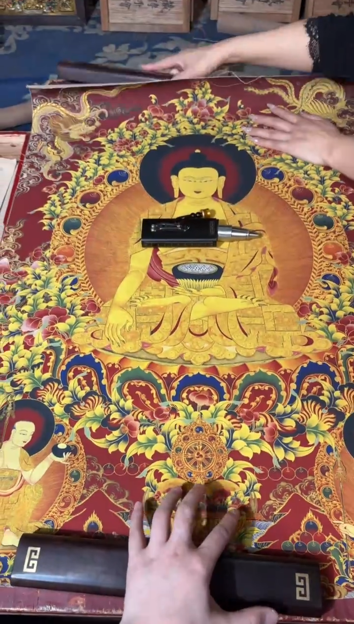 卷轴画龙妹的唐卡tk16