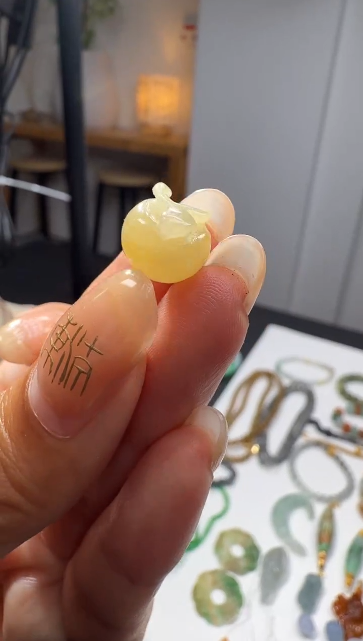 未镶嵌定制翡翠10.2*9.2*