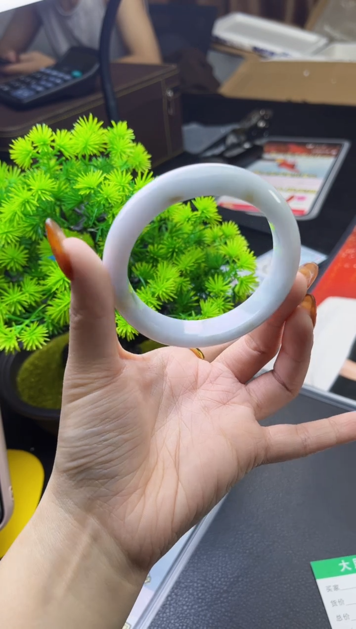 【闪购商品】翡翠手镯未镶嵌缅甸天然翡翠手镯