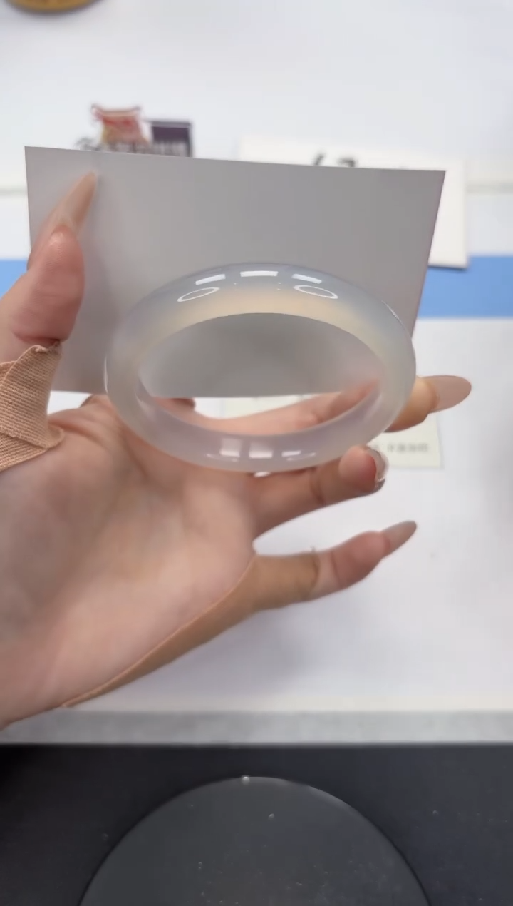 【闪购商品】石英质玉手镯未镶嵌A196-59.2