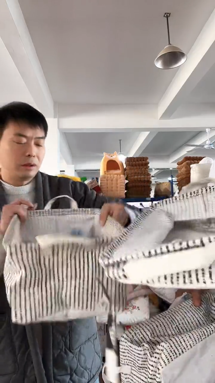 棉棉A27   收纳筐瑕疵发3个