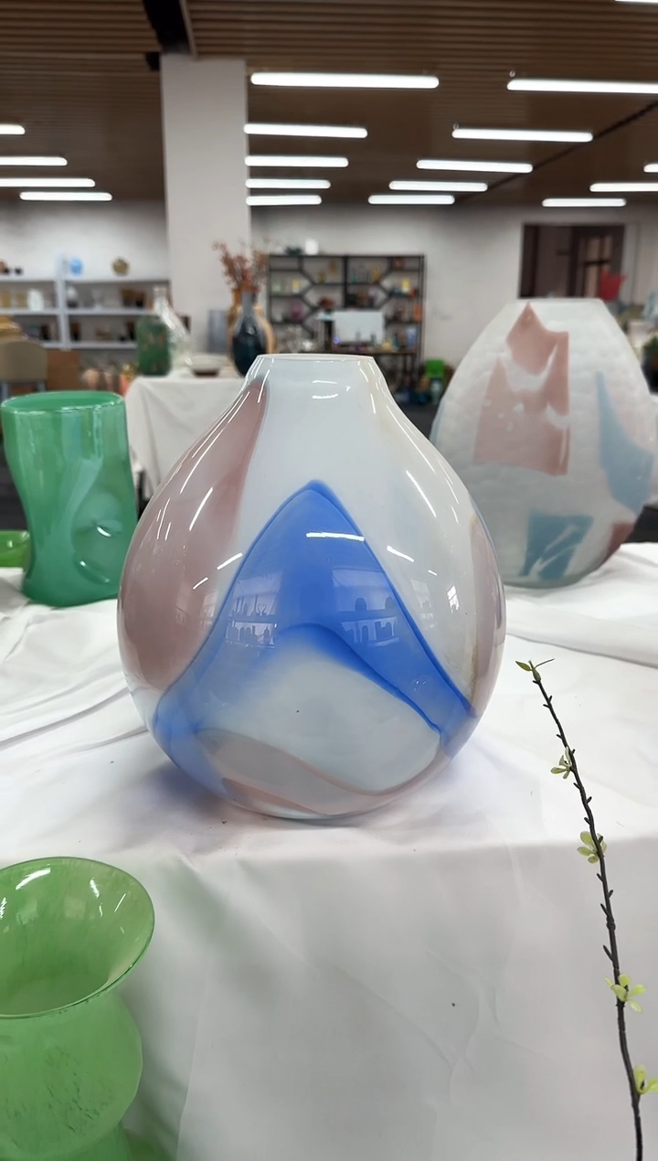 【闪购商品】花瓶7*30..........